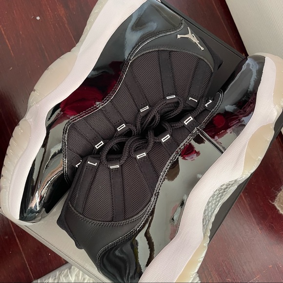 Air Jordan 11s Retro Black & White main image 5